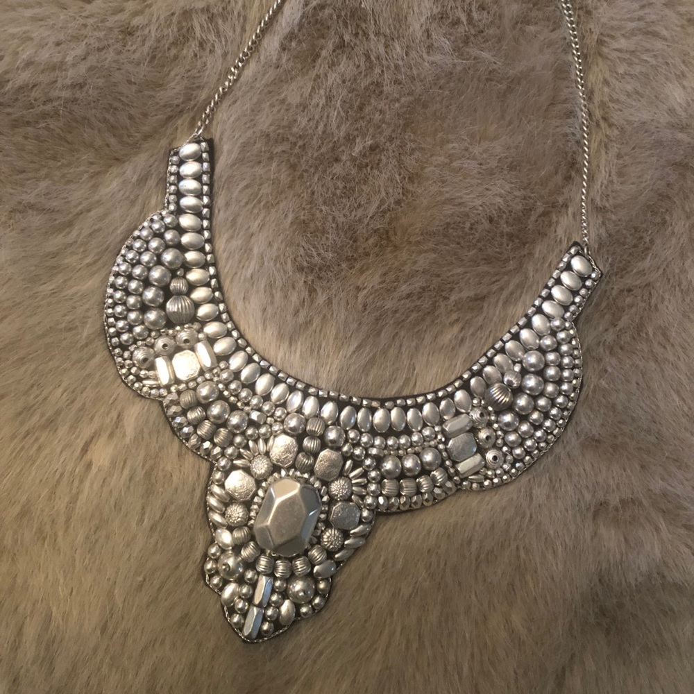 Silver bib necklace